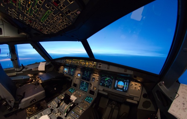 3d-flugsimulator-muelheim-an-der-ruhr-cockpit