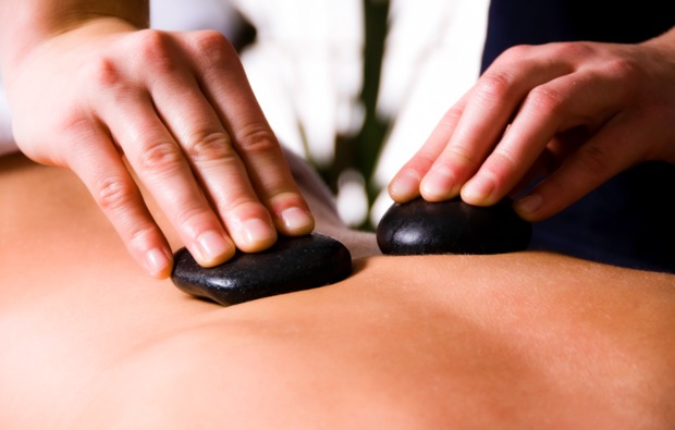hot-stone-massage-seelze-bg3