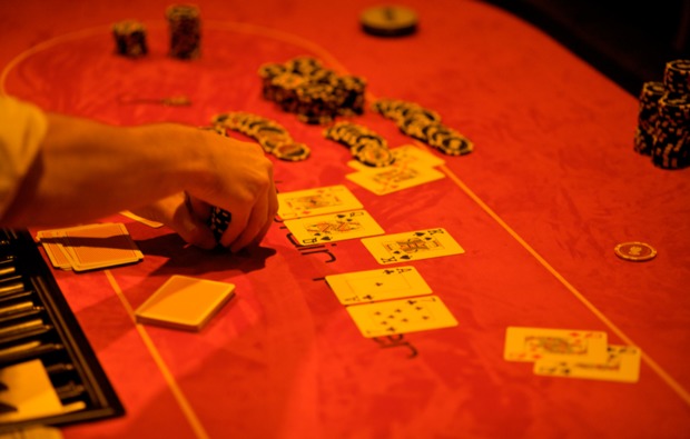 poker-lernen-aufbaukurs-koeln-karten