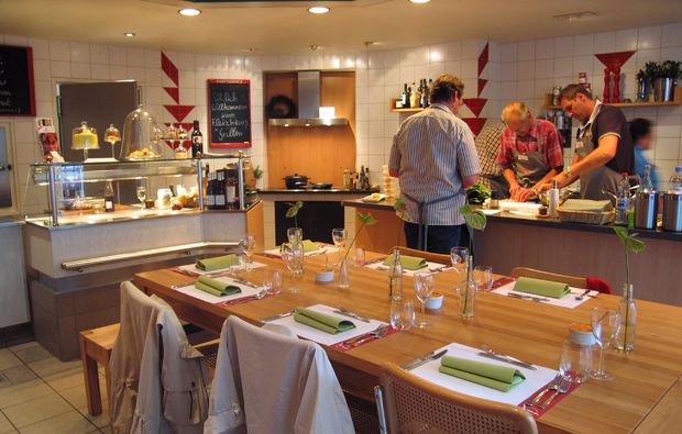 asiatischer-kochkurs-wuppertal-kochen