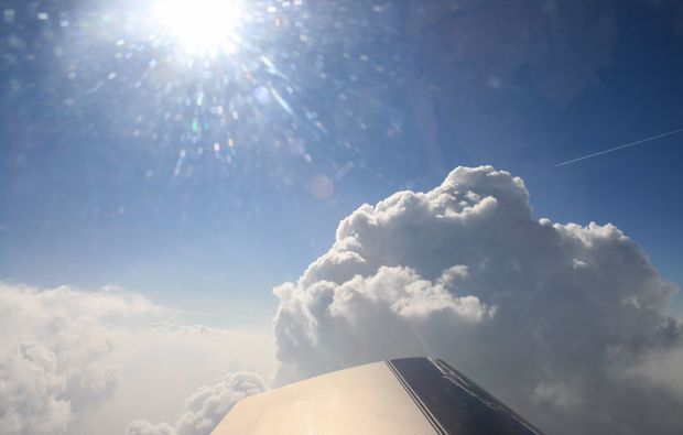 flugzeug-rundflug-grefrath-wolken
