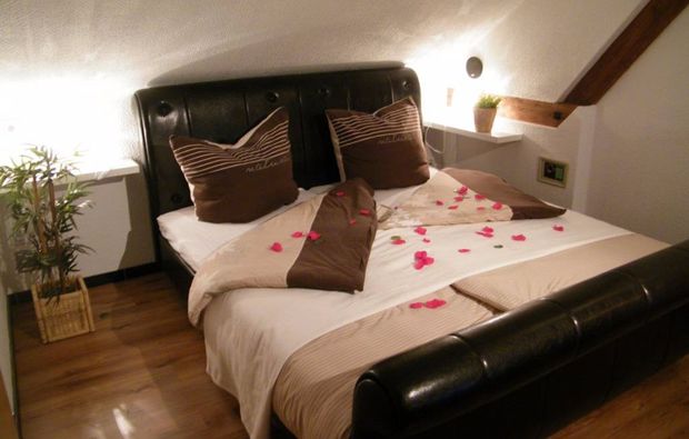 romantikwochenende-orlenbach-schlafzimmer