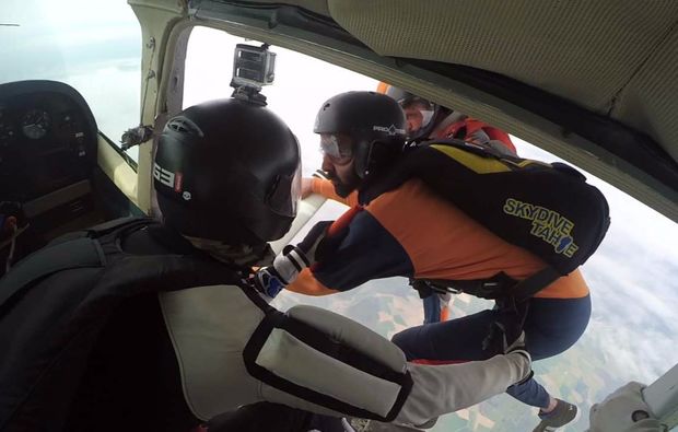 fallschirmsprung-kurs-boxberg