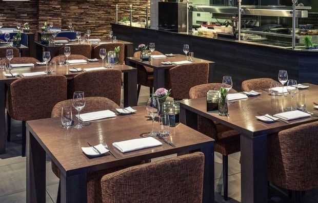 traumreise-safaripark-beekse-bergen-restaurant