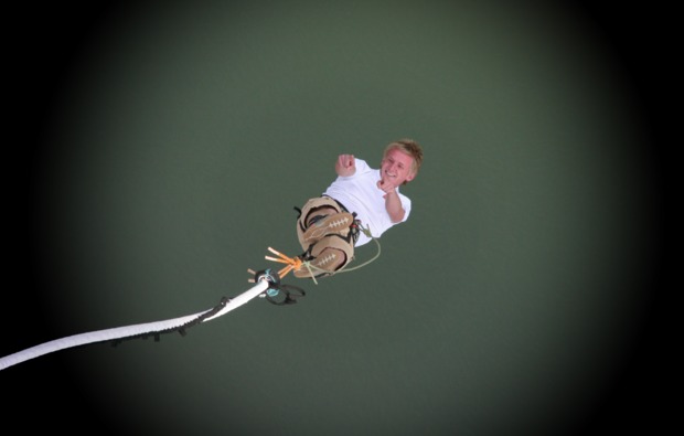 bungee-jumping-oberoesterreich-fall