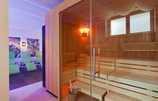 romantikwochenende-baden-sauna