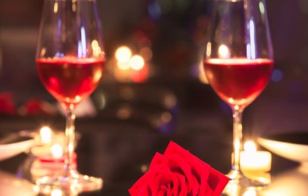 candle-light-dinner-deluxe-berlin-rose