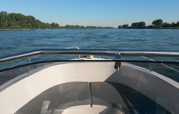 motorboot-fahren-ginsheim-gustavsburg-erlebnis