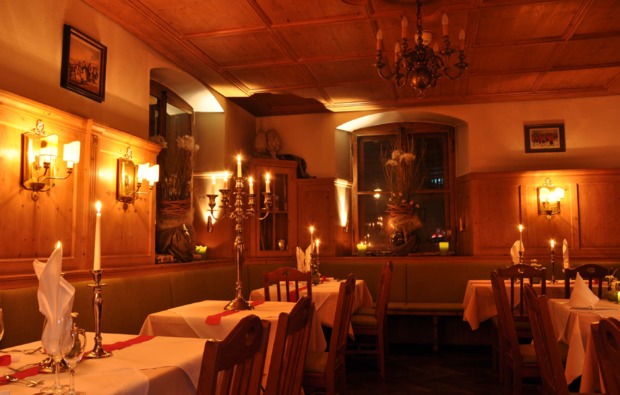 candle-light-dinner-deluxe-muenchen-romantik