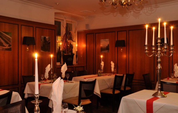 candle-light-dinner-deluxe-muenchen-romantisch