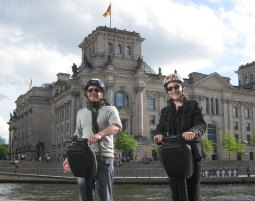 Segway City Tour Berlin – Gutscheine für eine Tour mit dem Segway buchen