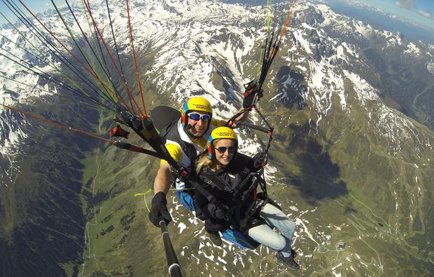 gleitschirm-tandemflug-gaschurn-spannend
