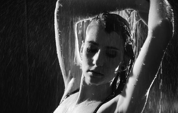 water-shooting-luebeck-shower
