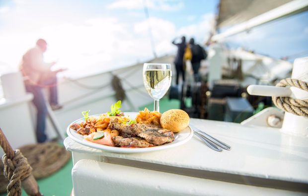 segeln-brunchen-travemuende-kulinarisches-erlebnis