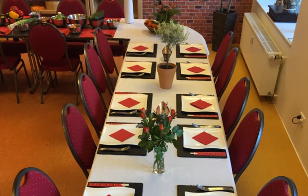 indische-kueche-koeln-tafel