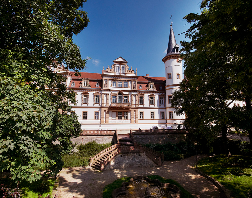 Romantischer Wellnessurlaub im Schloss Schlosshotel Schkopau - Peeling & romantisches Bad