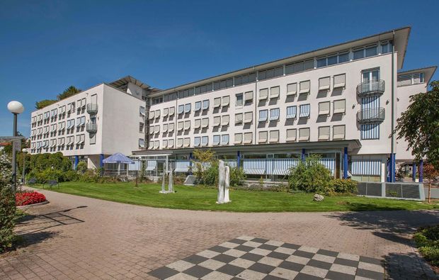 erlebnisreise-legoland-guenzburg-hotel-ansicht