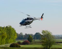 Hubschrauber fliegen