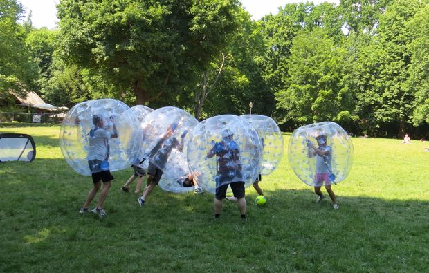 bubble-football-berlin-action
