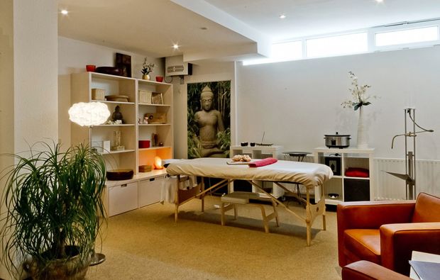 hot-stone-massage-augsburg-massageraum