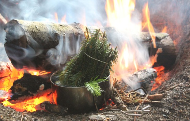 survival-training-intensivkurs-warthausen-feuerholz