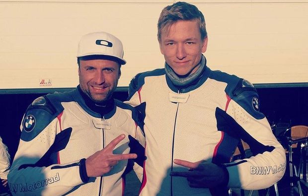 motorrad-renntaxi-klettwitz-friends