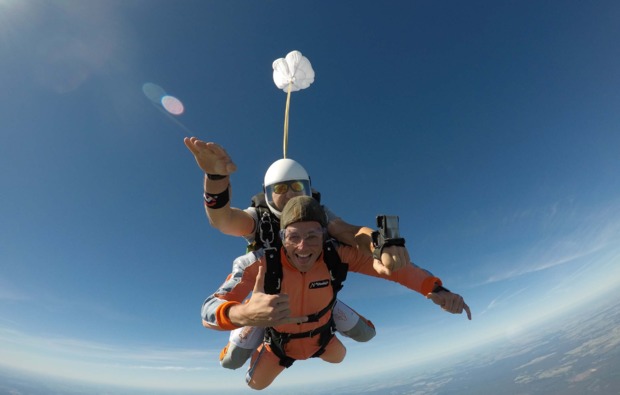 fallschirmspringen-kurs-gransee-erlebnis