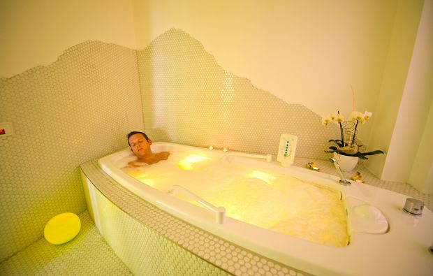 thermen-spa-hotels-bad-sassendorf-pool
