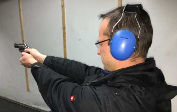 schiesstraining-gewehre-luhe-wildenau-pistole