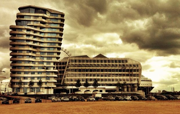 aussergewoehnliche-stadtfuehrung-hamburg-hochhaus