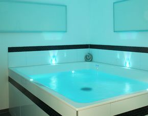 Floating & Massage Haan
