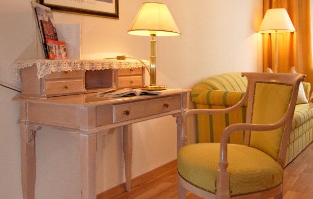 romantikwochenende-steyr-wohnzimmer