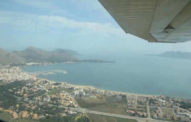 privatrundflug-mit-flugtheorie-moenchengladbach-flugzeug