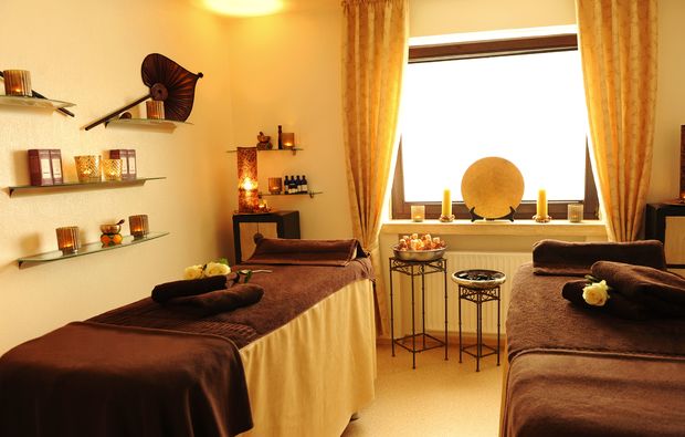aromaoelmassage-gronau-massageliege