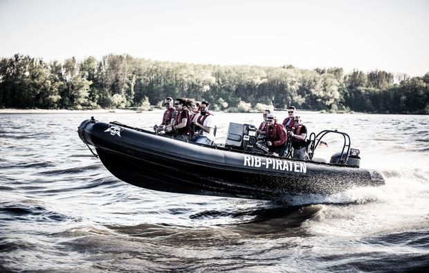 speedboot-fahren-hamburg-sport