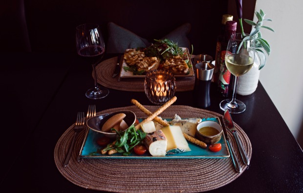 abendliche-schifffahrt-dinner-koeln-bg4