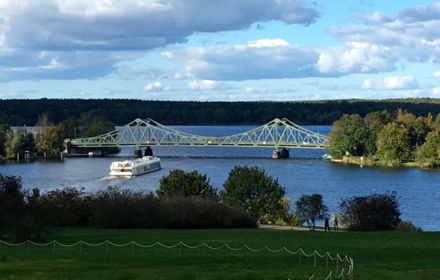 segway-panorama-tour-potsdam-glienicker-bruecke