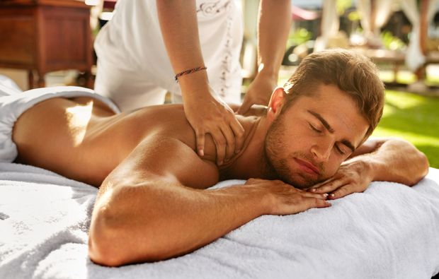 wellness-fuer-maenner-nuernberg-massage