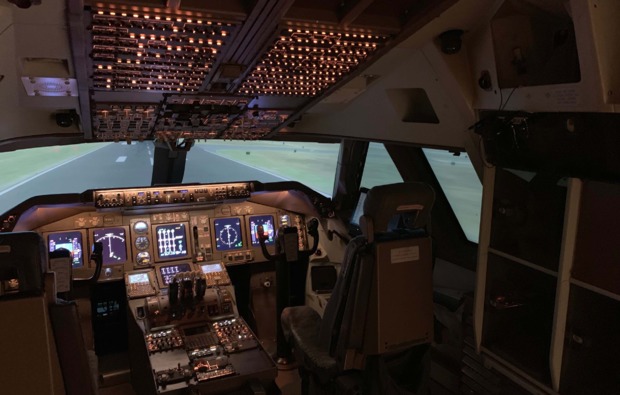 3d-flugsimulator-koeln-cockpit
