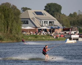 Wasserski fahren