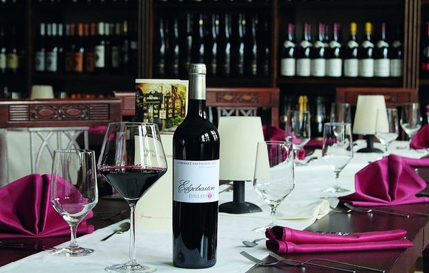 candle-light-dinner-nuernberg-rotwein