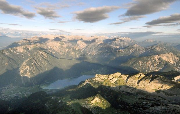 ballonfahrt-innsbruck-berglandschaft
