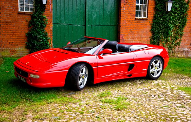 ferrari-fahren-luebeck-mieten