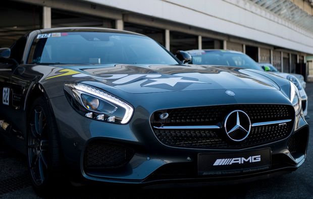 renntaxi-hockenheim-porsche-mercedes-vergleich