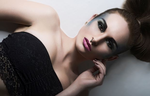 fashion-fotoshooting-essen-schminke