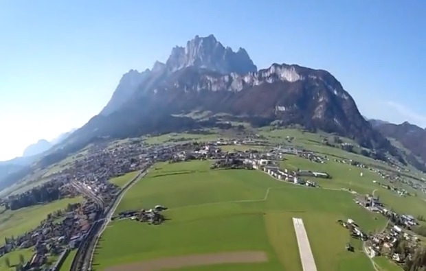 fallschirm-tandemsprung-st-johann-tirol-ausblick