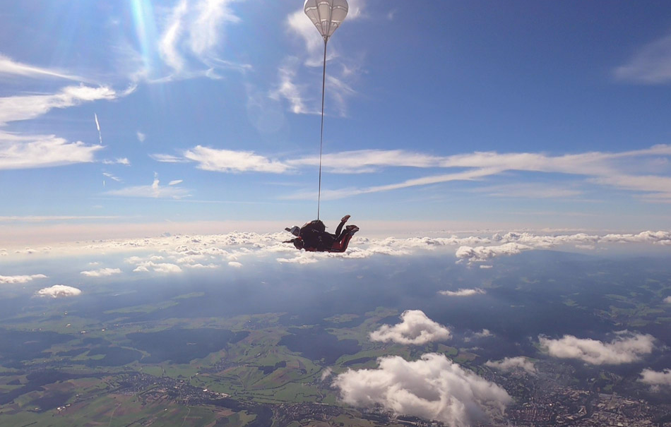 tandem-skydive-aus-6000-metern-villingen-schwenningen-bg4