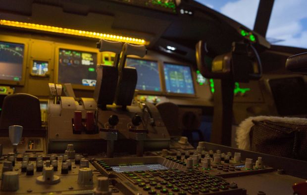 flugsimulator-zuerich-maschine