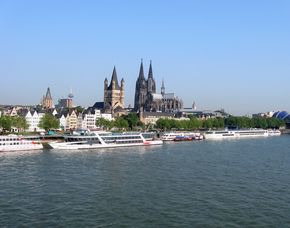 Außergewöhnliche Stadtrundfahrt Köln - Neue Städte erfahren und erleben.