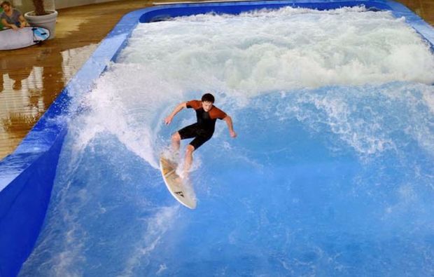 Indoor-Surfen in München als Geschenk | mydays